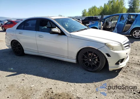 2009 Mercedes-Benz C 300 from USA, damaged, VIN WDDGF54X29R054836